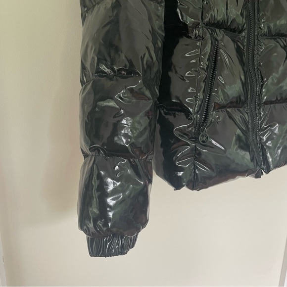 MICHAEL Michael Kors Black Patent Quilted Puffer Jacket Coat Size S - Picture 4 of 9